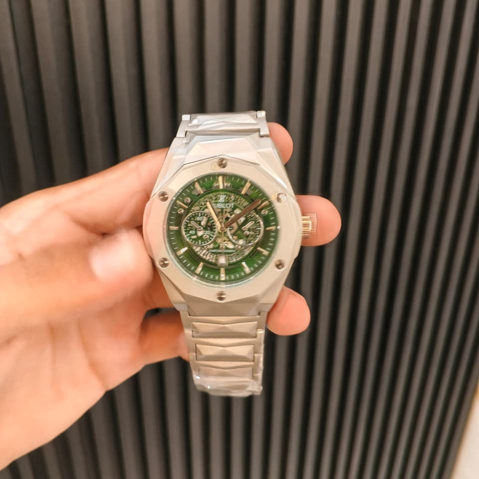 Hublot Classic Fusion Orlinski Diamond Cut Watch – Green Dial