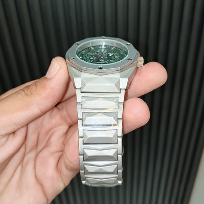 Hublot Classic Fusion Orlinski Diamond Cut Watch – Green Dial